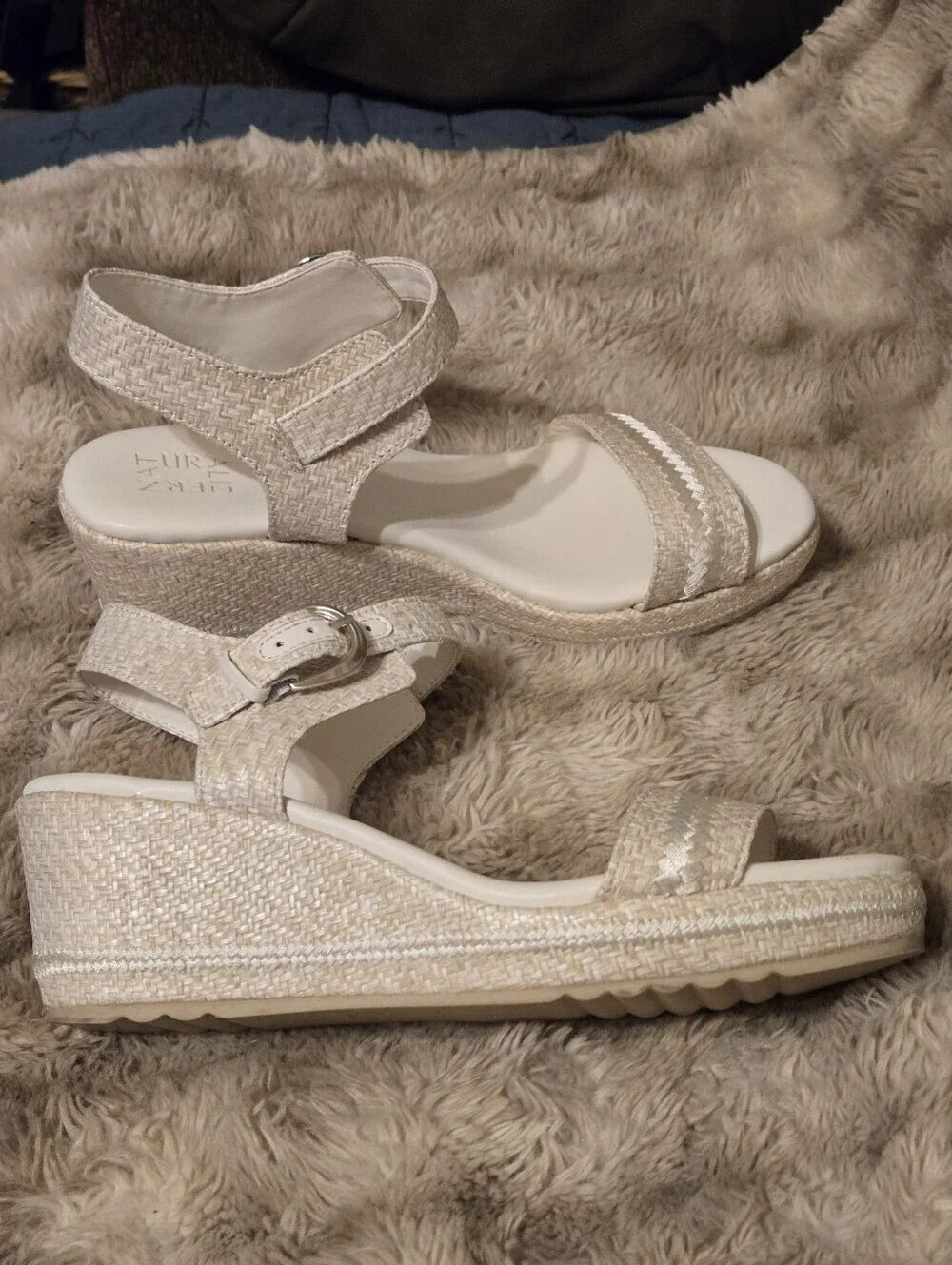 NWOT Naturalizer Stella4 Strappy Sandals